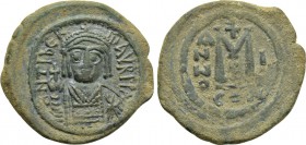MAURICE TIBERIUS (582-602). Follis. Constantinople. Dated RY 1 (582/3).
