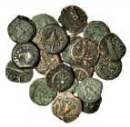 Lote 19 bronces de Judea (lepton): Alejandro Janeo (5), Porcio Festo (3), Poncio Pilatos (2). Herodes el Grande (2), Herodes Antipas (2), Valerio Grat...