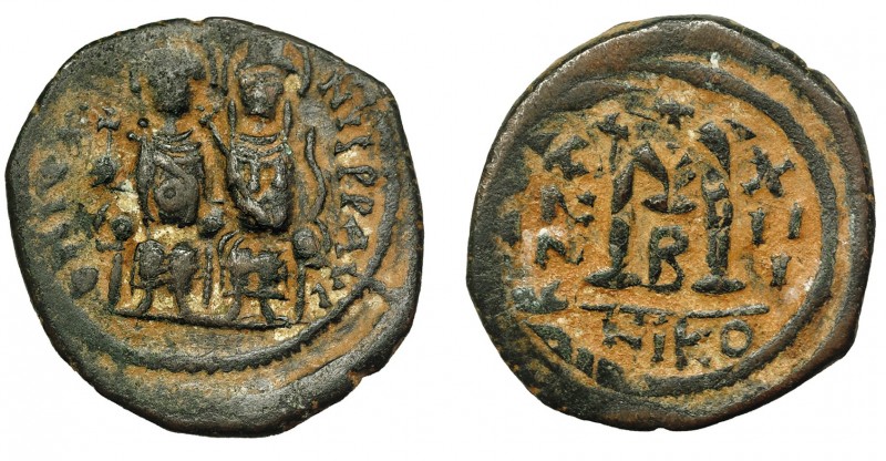 JUSTINO II. Follis. Nicomedia. R/ Año reinal XIII, oficina b. SBB-369. MBC-.