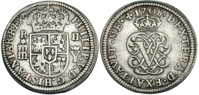 2 reales 1708. Segovia Y. Rev. no coincidente sobre el eje horizontal. VI-758. MBC-.