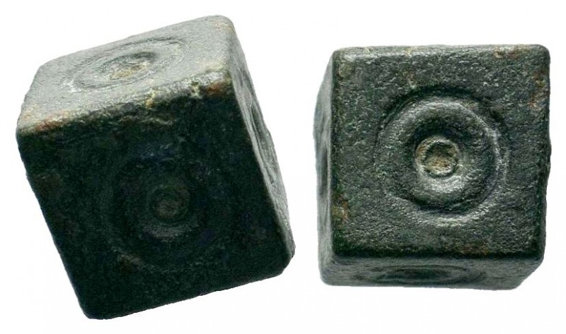 Roman Bronze Dice,About fine to about very fine. 

Weight: 14,28 gr
Diameter: 12...