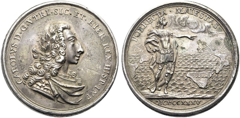 MEDAGLIE ITALIANE
SICILIA
Carlo di Borbone, 1735-1759. Medaglia 1735. Ar gr. 3...