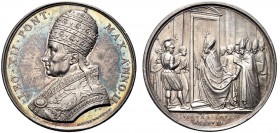 MEDAGLIE PAPALI
ROMA
Leone XII (Annibale Sermattei della Genga), 1823-1829. Medaglia 1825 A. II opus G. Girometti. Ar gr. 32,98 mm 43 LEO XII PONT M...