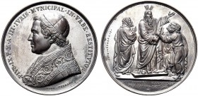 MEDAGLIE PAPALI
ROMA
Pio IX (Giovanni Maria Mastai Ferretti), 1846-1878. Medaglia 1848 a. III opus G. Cerbara. Æ gr. 43,24 mm 43,5 PIVS IX P M A III...