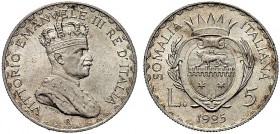 MONETE DEI SAVOIA

Colonia Somala. Vittorio Emanuele III, 1909-1925. 5 Lire 1925. Ar Busto coronato, con manto d’ermellino, a d. Rv. Stemma somalo c...