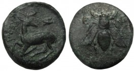 Bronze Æ
Ionia Ephesos. Ae c. 390-300 BC, Bee with straight wings/ Stag kneeling left, head right; above, astragalos; Magistrate left.
13 mm, 2,24 g...