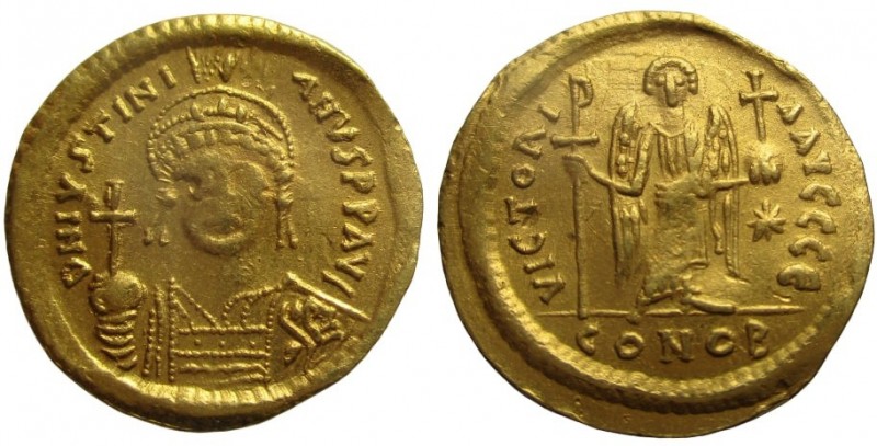 Solidus AV
Justinian I (527-565), Constantinople, D N IVSTINIANVS P P AVG. Helm...