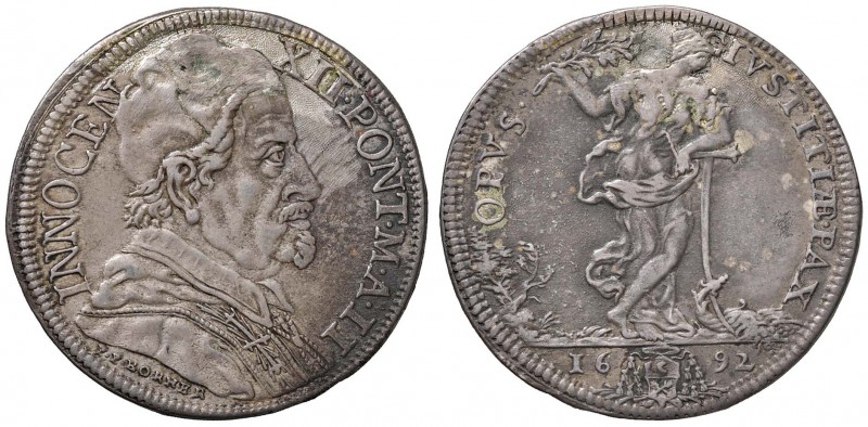 Roma – Innocenzo XII (1691-1700) - ½ Piastra An. II - Munt. 35 R
Foro otturato.
...
