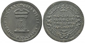 ROMA
Urbano VIII (Maffeo Vincenzo Barberini), 1623-1644.. Medaglia giubilare 1625 a. IV.
Æ gr. 21,89 mm 39,9
Dr. APERVIT ET CLAVSIT ANNO IVB MDCXXV...