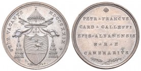 ROMA
Sede Vacante (Cam. Card. Francesco Galeffi), 1829.. Medaglia 1829 opus N. Cerbara.
Æ gr. 18,37 mm 31,6
Dr. Stemma sormontato da triregno e chi...