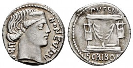 Scribonia. Denario. 62 a.C. Roma. (Ffc-1102). (Craw-416.1a). (Cal-1248). Anv.: Cabeza diademada de Bonus Eventus a derecha, detrás LIBO y delante BON....