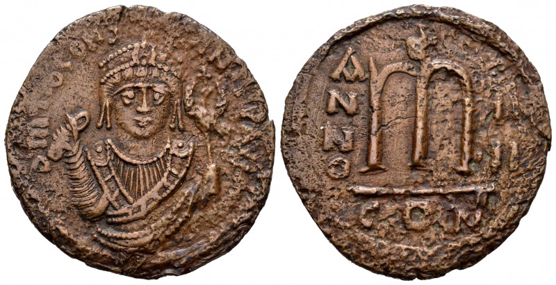 Tiberio II Constantino. Follis. 578-582 d.C. Constantinopla. (Sear-429). Ae. 15,...
