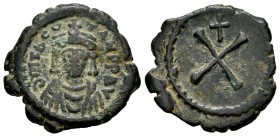 Tiberio II Constantino. 10 nummi. 578-582 d.C. Constantinopla. (Sear-436). Ae. 4,36 g. MBC. Est...35,00.
