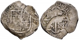 Felipe IV (1621-1665). 8 reales. (16)31. Sevilla. R. (Cal 2008-604). (Cal 2019-1644). Ag. 27,37 g. Visible el ordinal del rey IIII. Rara. MBC. Est...3...