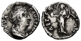 Faustina Madre. Denario. 147 d.C. Roma. (Spink-4578). (Ric-351). Rev.: AETERNITAS. Aeternitas, de pie, de frente, con globo en su mano derecha y un ve...