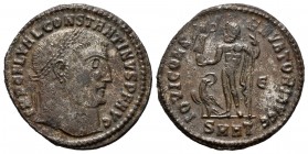 Constantino I. Follis. 313-314 d.C. Heraclea. (Spink-15958). (Ric-75). (Ch-297). Rev.: IOVI CONSERVATORI AVGG. Júpiter en pie a izquierda con Victoria...