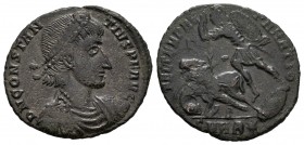 Constancio II. Maiorina. 348-351 d.C. Nicomedia. (Spink-18158). (Ric-66). (Ch-46). Rev.: FEL TEMP REPARATIO. Constancio en pie a izquierda con escudo ...