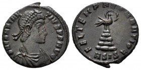 Constans. Centenional. 348-350 d.C. Siscia. (Ric-241). Rev.: FEL TEMP REPARATIO. Fenix a derecha radiado sobre pila de piedras, debajo HSIS, seguido d...
