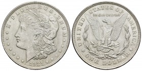 Estados Unidos. 1 dollar. 1921. Philadelphia. (Km-110). Ag. 26,66 g. Rayitas en el anverso y golpecitos en el canto. EBC. Est...30,00.