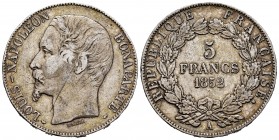 Francia. Napoleón III. 5 francos. 1852. París. A. (Km-773.1). (Gad-726). Ag. 24,82 g. Raya en anverso y golpes en el canto. BC+/MBC-. Est...25,00.