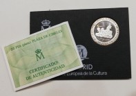 Juan Carlos I
200 Pesetas. AR. 1992. Madrid capital europea de la cultura. 12.25g. 25.50mm. Presentada en cartón y con certificado. Mantiene suave pá...