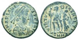 ARCADIUS (383-408). AD. Ae.

Condition: Very Fine

Weight: 2.90 gr
Diameter: 17 mm