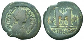 Justinian I. 527-565.AD. AE Follis

Condition: Very Fine

Weight: 12.70 gr
Diameter: 33 mm