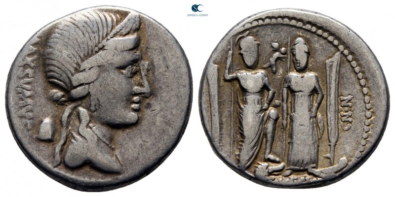 Cn. Egnatius Cn.f Cn.n Maxsumus 76 BC. Rome
Denarius AR

17 mm., 3,86 g.

...