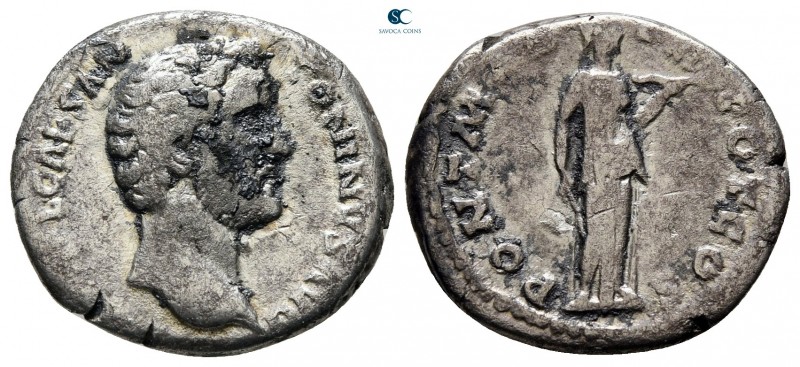 Antoninus Pius AD 138-161. Rome
Denarius AR

17 mm., 2,86 g.



nearly ve...