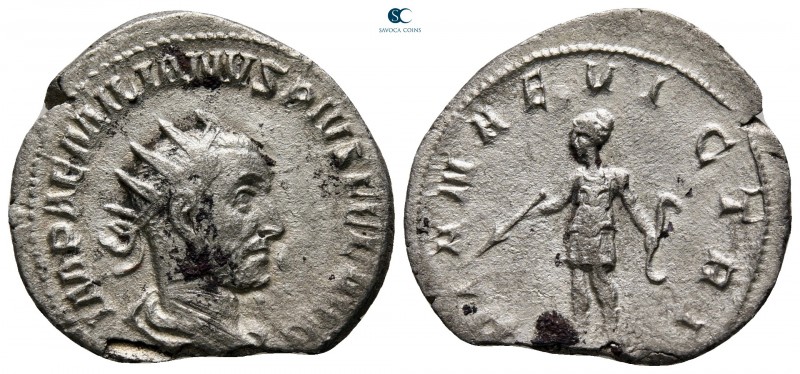 Aemilianus AD 253-253. Rome
Antoninianus AR

22 mm., 2,2,33 g.



very fi...