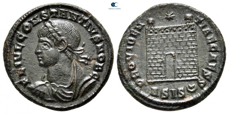 Constantius II, as Caesar AD 324-337. Siscia
Follis Æ

18 mm., 2,93 g.


...