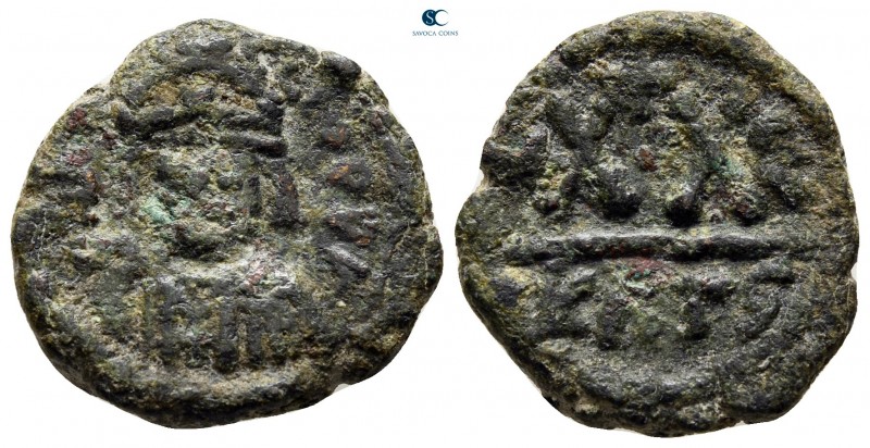 Heraclius AD 610-641. Carthage
Half follis Æ

18 mm., 4,04 g.



nearly v...