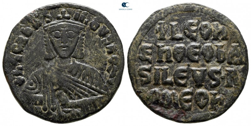 Leo VI the Wise AD 886-912. Constantinople
Follis Æ

24 mm., 5,09 g.



v...