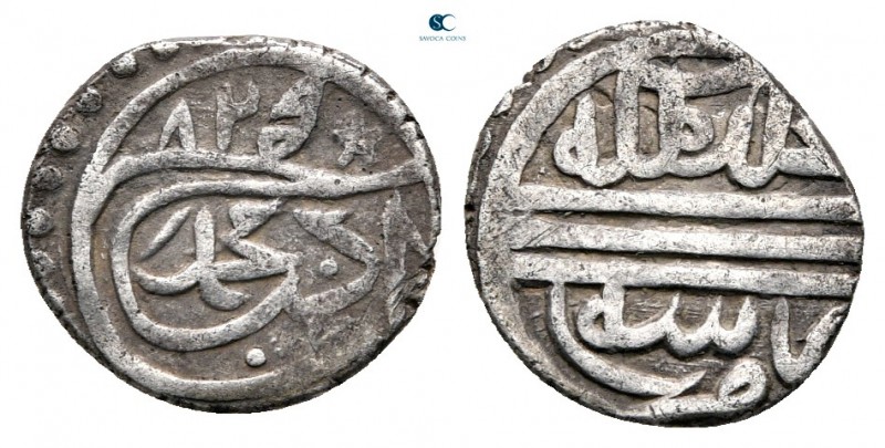 Murâd II AD 1421-1451. (AH 824-855). Dated AH 825. 
Akçe AR

10 mm., 1,09 g....