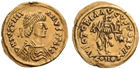 Justinian I, 527-565. Tremissis (Gold, 13mm, 1.48 g 6), of curious style, almost certainly Ostrogothic in origin, Milan (?). D N IVSTINI-ANVS P P AIC ...