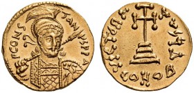 Constantine IV Pogonatus, 668-685. Solidus (Gold, 18mm, 4.51 g 6), Constantinople, 681-685. P CONSTANUS P P A Helmeted, diademed and cuirassed bust of...