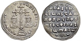 Basil II Bulgaroktonos, with Constantine VIII, 976-1025. Miliaresion (Silver, 23mm, 2.90 g 6), Constantinople, 977-989. En TOVTω nICA T’ bASILEI C Cωn...