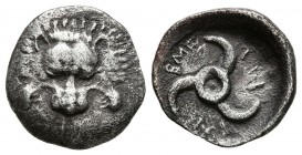 LICIA, Trbbenimi. 1/6 Estátera. (Ar. 1,14g/14mm). 390-375 a.C. (Müseler VIII, 25–7; SNG von Aulock 4215). MBC-.