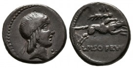 GENS CALPURNIA. Denario. (Ar. 3,85g/12mm). 90-89 a.C. Roma. (Crawford 340/1; FFC 300). MBC. Pátina oscura.