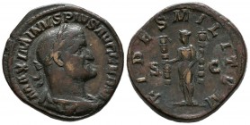 MAXIMINO I. Sestercio. (Ae. 22,45g/31mm). 236-237 d.C. Roma. (RIC 78). MBC-. Repasada.