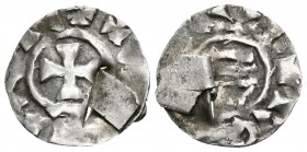 BISBE FRODOI. Obolo de imitación carolingia. (870-890) Comtat de Barcelona. A nombre de CARLVS. Balaguer 9. Ar. 0,87g. Con laña para ajuste de peso. M...