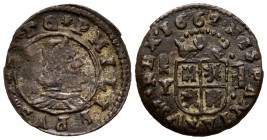 FELIPE IV (1621-1665). 8 Maravedís. (Ae. 2,10g/21mm). 1662. Madrid Y. (Cal-2019-360). Acuñada sobre otra moneda de 8 Maravedís. MBC-/MBC.