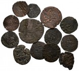 EPOCA MEDIEVAL Y MONARQUIA ESPAÑOLA. Lote compuesto por 13 cobre de distintas épocas de la numismatica epañola, reyes, cecas, valores y fechas. A EXAM...