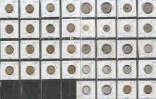 ALFONSO XII, ALFONSO XIII y ESTADO ESPAÑOL. Lote compuesto por 36 monedas, conteniendo: 25 Céntimos 1925-27-34 y 37; 50 Céntimos: 1926, 1949 *52-53-56...