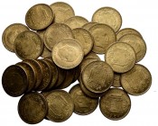ESTADO ESPAÑOL. Conjunto de 36 monedas de 2,50 Pesetas del año 1953. Alto grado de conservación en general, incluyendo piezas sin circular. A EXAMINAR...