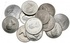 MONEDAS EXTRANJERAS. Conjunto de 14 monedas de Canadá, de difentes valores, materiales y estados de conservación. A EXAMINAR.