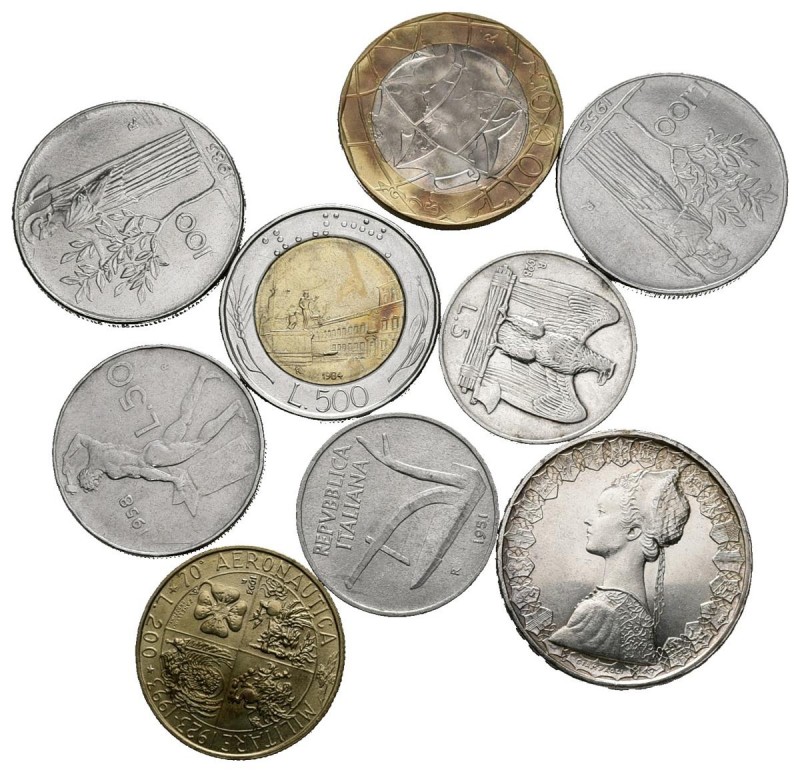 MONEDAS EXTRANJERAS. Lote compuesto por 9 monedas italianas de diferentes valore...