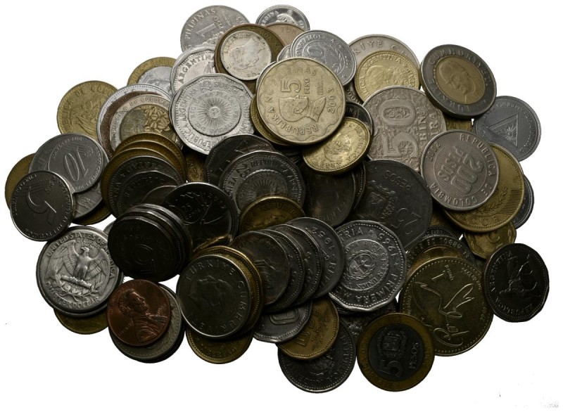 MONEDAS EXTRANJERAS. Lote compuesto por una gran cantidad de monedas de ditintos...