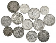MONEDAS EXTRANJERAS. Magnífico conjunto de 13 monedas de plata de módulo pequeño de diferentes países y de los siglos XIX y XX. Alto estado de conserv...