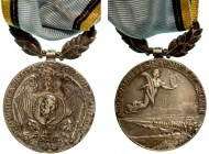 ROMANIA. Medaglia per la partecipazione alla seconda guerra dei Balcani 1913. Con nastro originale. diam. 32